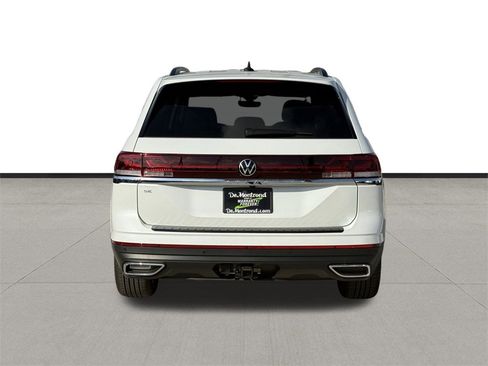 New 2026 Volkswagen Atlas SE image 6