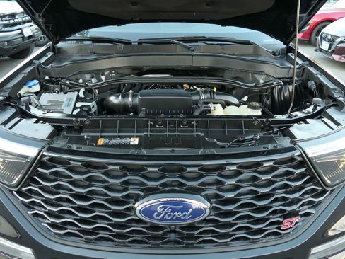 Used 2020 Ford Explorer ST image 28