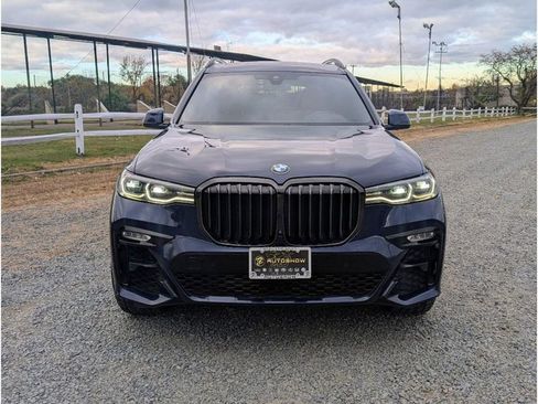 Used 2022 BMW X7 xDrive40i w/ Premium Enhanced Package image 2