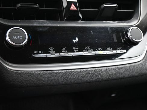 Certified 2023 Toyota Corolla LE image 14