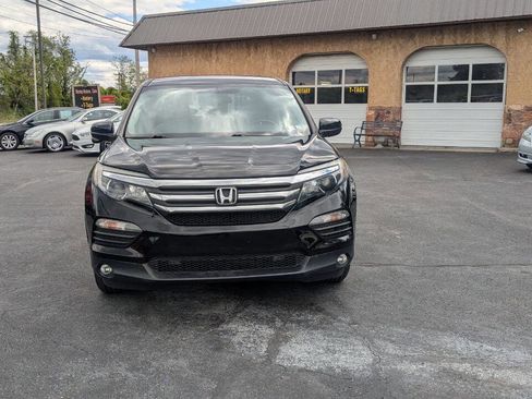 Used 2018 Honda Pilot EX image 2