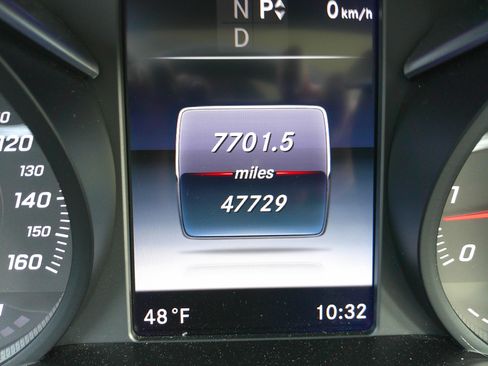 Used 2016 Mercedes-Benz C 300 4MATIC Sedan image 23