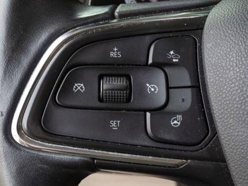 Used 2023 Buick Envision Avenir image 12