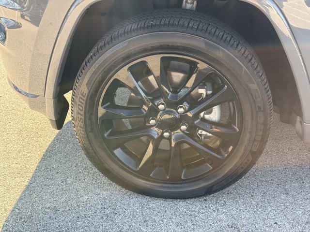 Used 2022 Jeep Grand Cherokee Laredo X AWD/4WD image 10
