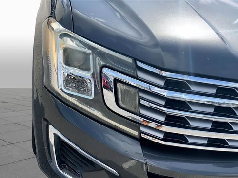 Used 2018 Ford Expedition Limited RWD image 28