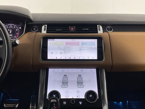 Used 2021 Land Rover Range Rover Sport HSE Dynamic image 17