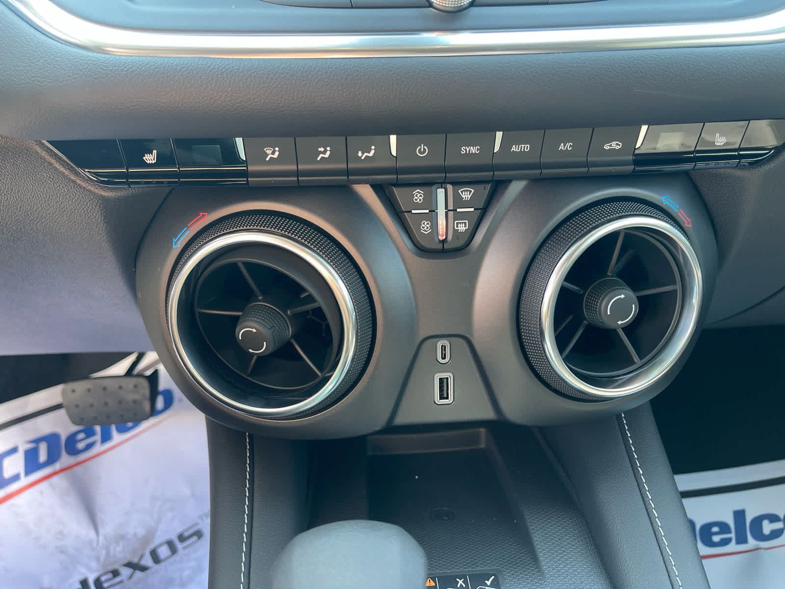 New 2026 Chevrolet Blazer LT w/ Convenience Package FWD image 19