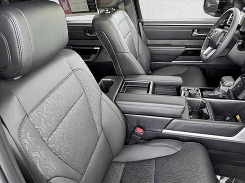 Used 2025 Toyota Tundra Limited image 19