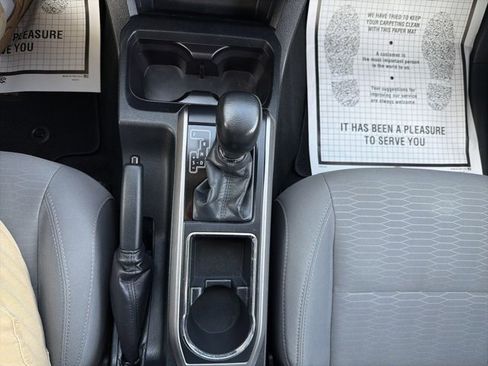 Used 2016 Toyota Tacoma SR5 image 22