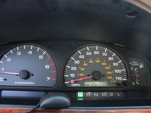 Used 2000 Toyota 4Runner SR5 image 7