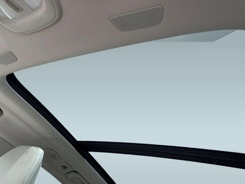 Certified 2023 Volvo XC60 B5 Plus w/ Protection Package Premier FWD image 22