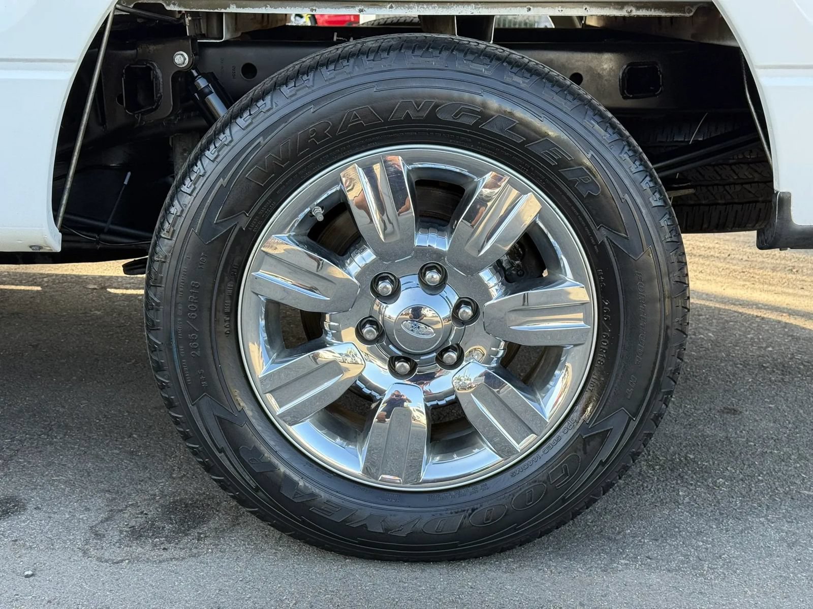 Used 2010 Ford F150 XLT RWD image 12