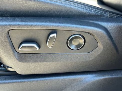 Used 2024 GMC Sierra 3500 Denali w/ Denali Reserve Package image 34