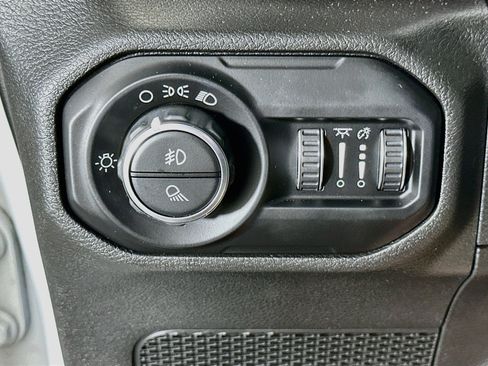 Used 2020 Jeep Gladiator Sport AWD/4WD image 16
