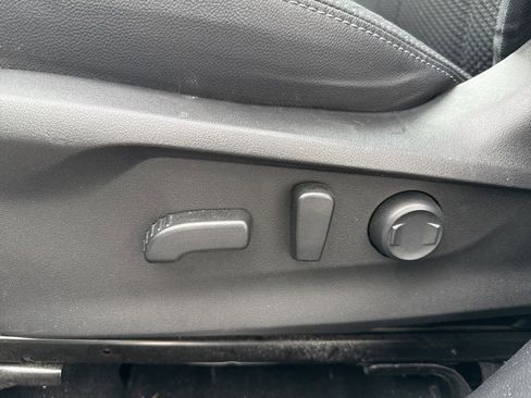 Used 2021 Subaru Forester Premium image 6