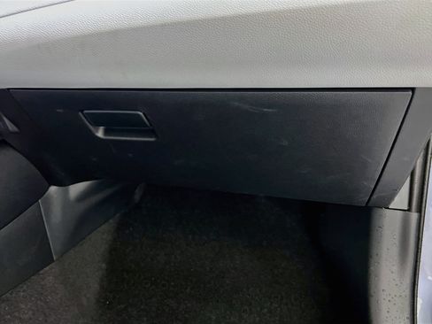 Used 2026 Toyota Corolla SE FWD image 33