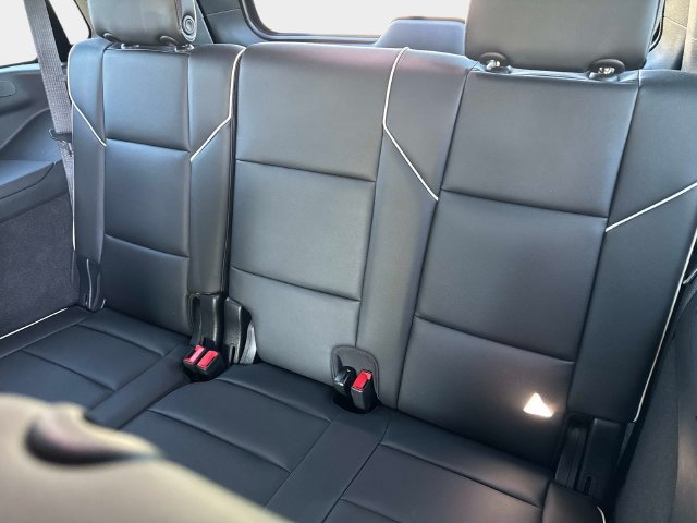 Used 2023 Cadillac Escalade Premium Luxury AWD/4WD image 12
