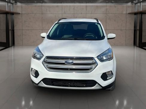 Used 2018 Ford Escape SE image 9
