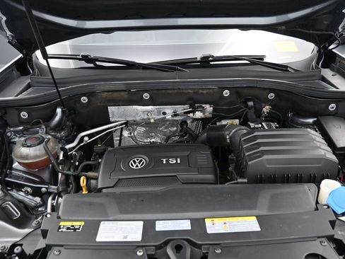 Used 2022 Volkswagen Atlas Cross Sport SE image 14