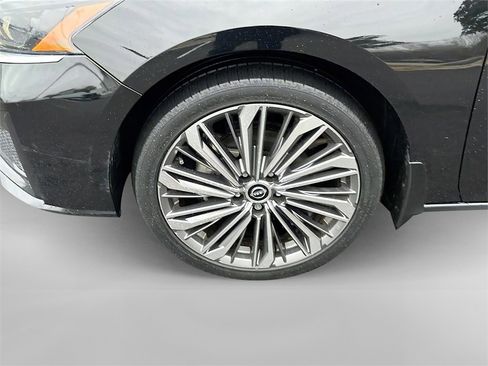 Used 2023 Nissan Altima 2.5 SL image 12