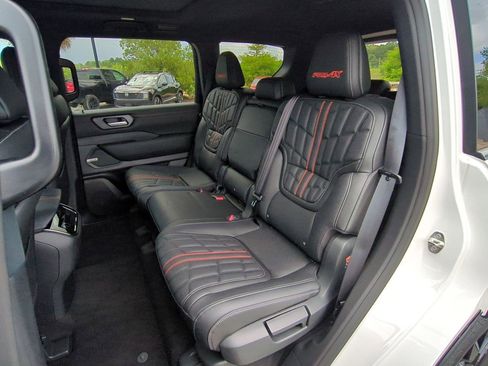 New 2025 Nissan Armada PRO-4X w/ Pro-4X Premium Package image 29