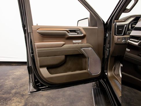 Used 2024 GMC Sierra 1500 Denali w/ Denali Reserve Package image 32