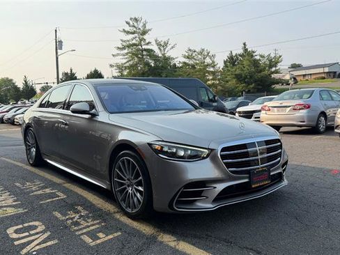 Used 2021 Mercedes-Benz S 580 4MATIC Sedan image 2