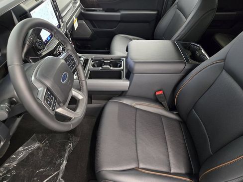 New 2026 Ford F250 Lariat w/ Black Appearance Package AWD/4WD image 12