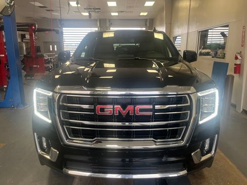 Used 2021 GMC Yukon SLT w/ SLT Premium Package AWD/4WD image 13
