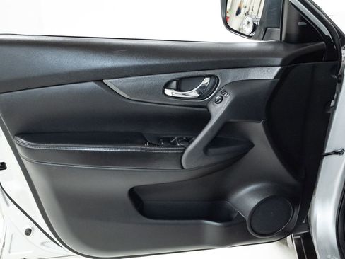 Used 2014 Nissan Rogue SL w/ SL Premium Package AWD/4WD image 9