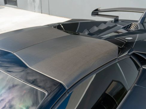 Used 2020 Lamborghini Aventador SVJ AWD/4WD image 35