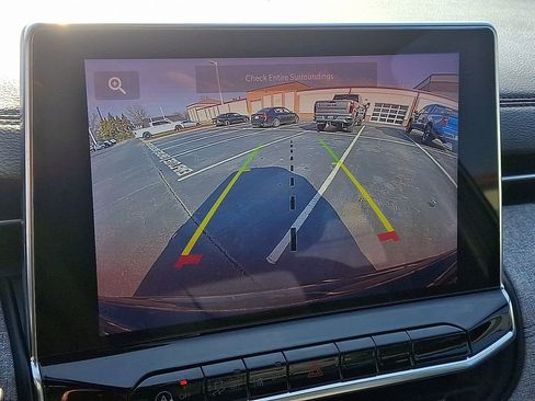 Used 2024 Jeep Compass Latitude image 17