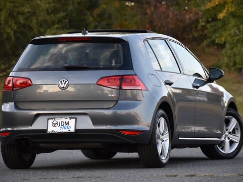 Used 2017 Volkswagen Golf S FWD image 5