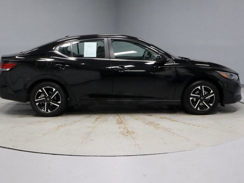 Certified 2024 Nissan Sentra SV FWD image 10