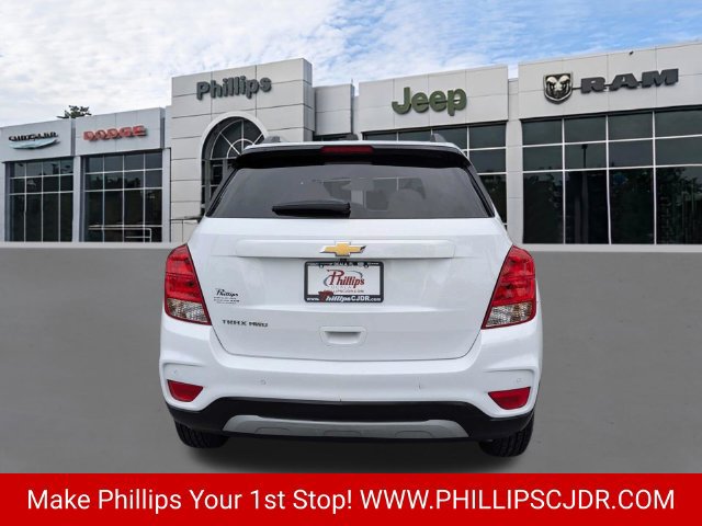 Used 2022 Chevrolet Trax LT w/ Driver Confidence Package AWD/4WD image 4