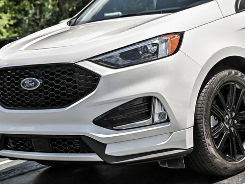 Certified 2023 Ford Edge ST-Line AWD/4WD image 6