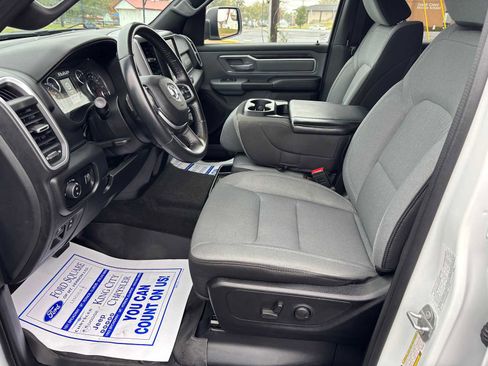 Used 2022 RAM 1500 Big Horn AWD/4WD image 15