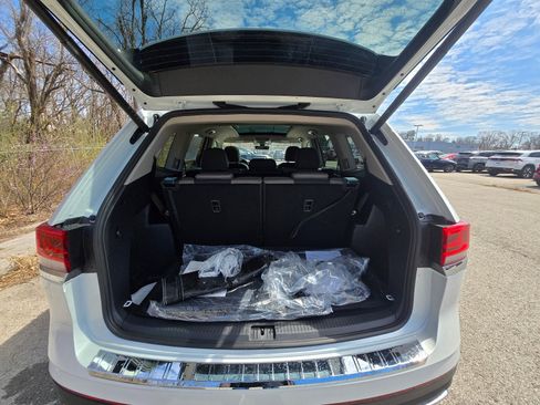 New 2026 Volkswagen Atlas SEL AWD/4WD image 13
