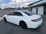 Used 2017 Lincoln Continental Select w/ Climate Package image 3