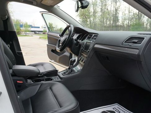 Used 2017 Volkswagen Golf Alltrack SE AWD/4WD image 27