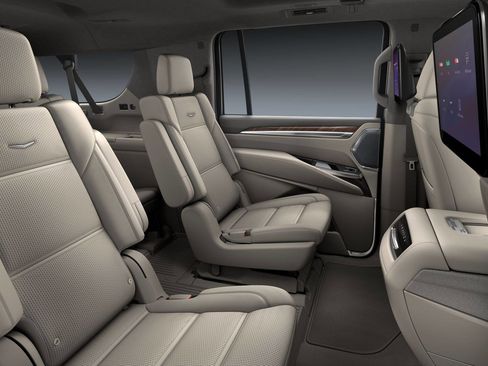 New 2025 Cadillac Escalade ESV Sport Platinum w/ LPO, ONYX Package image 29