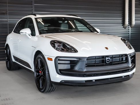 Used 2025 Porsche Macan GTS image 7
