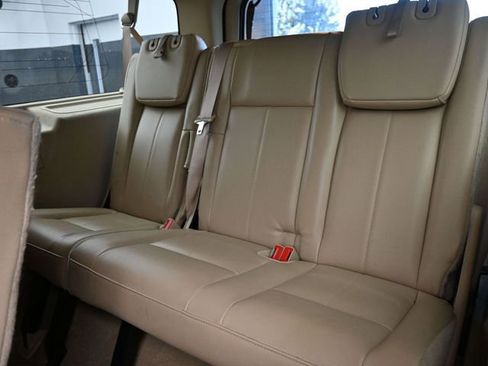 Used 2014 Ford Expedition EL XLT w/ Equipment Group 202A image 18