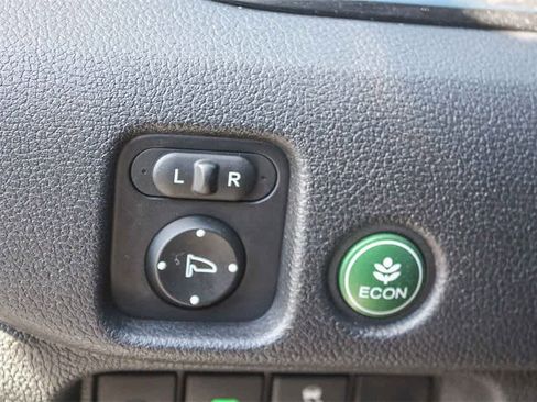 Used 2017 Honda Pilot Elite image 32