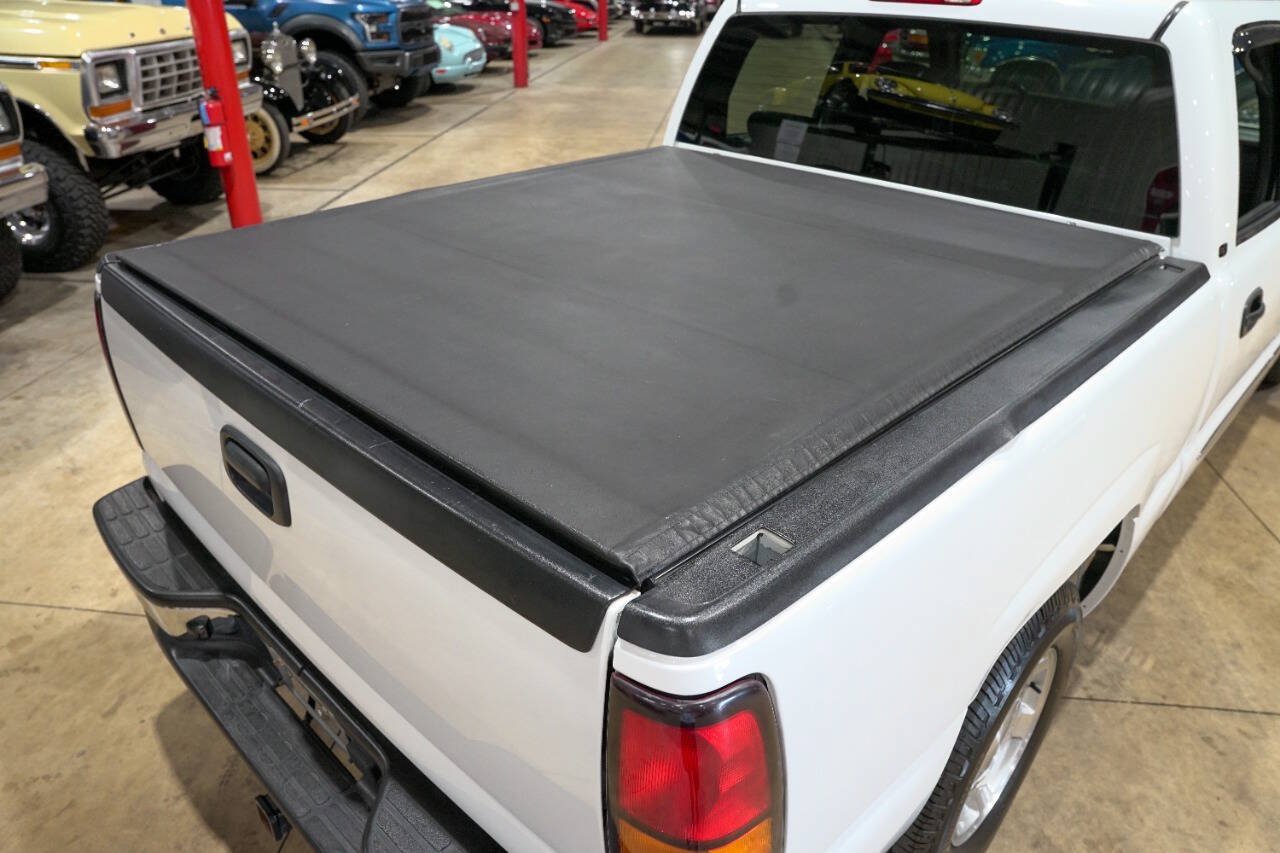 Used 2005 GMC Sierra 1500 SLT w/ Light Duty Power Package RWD image 20