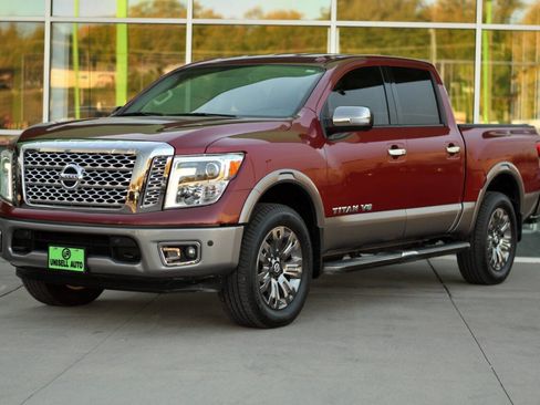 Used 2019 Nissan Titan Platinum Reserve w/ Platinum Utility Package image 3