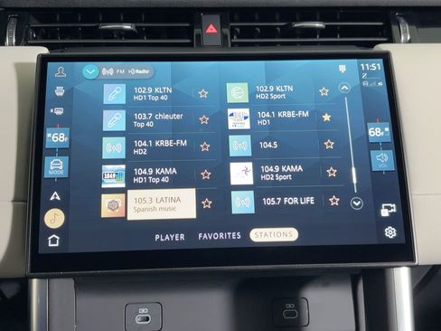 Certified 2024 Land Rover Discovery Sport S image 23