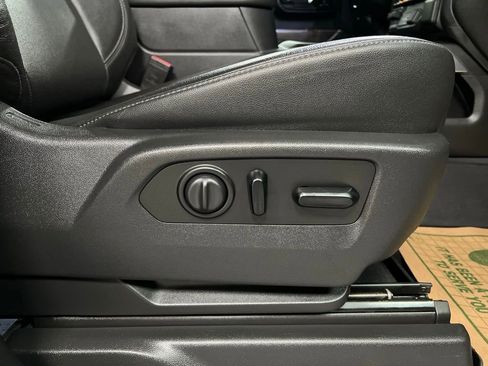 Used 2020 Chevrolet Silverado 2500 LTZ image 70