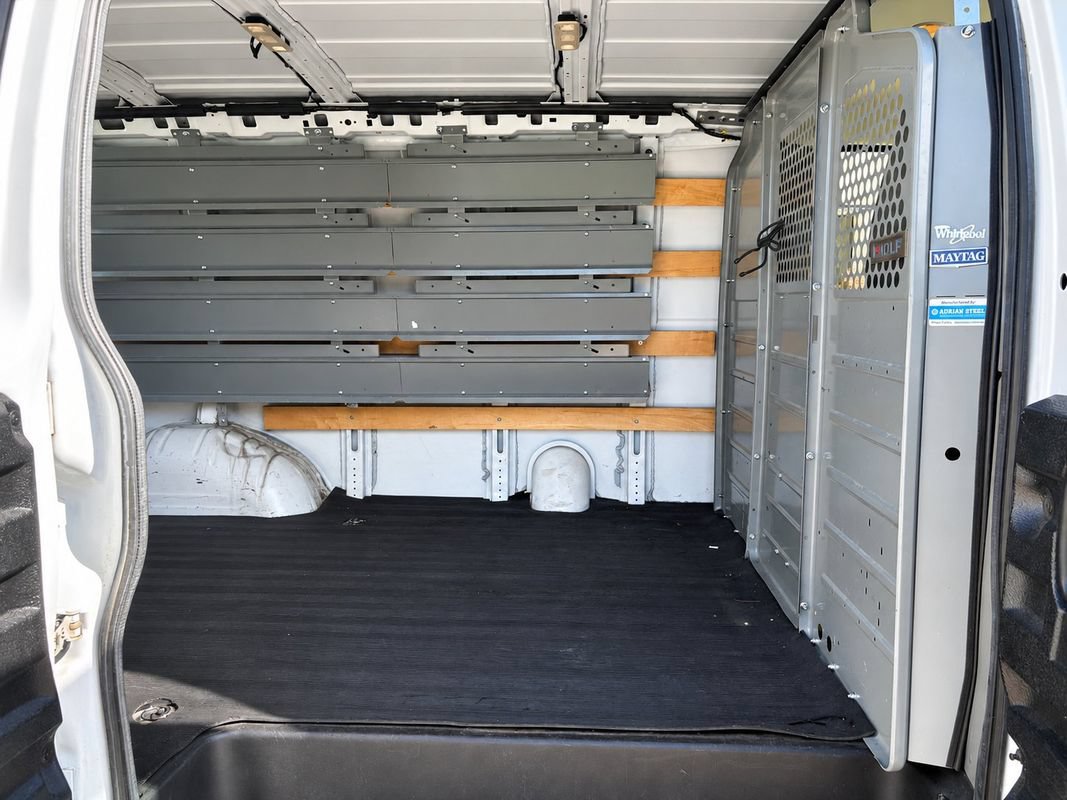 Used 2016 GMC Savana 2500 RWD image 22