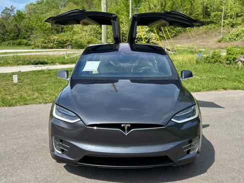 Used 2016 Tesla Model X Performance image 5